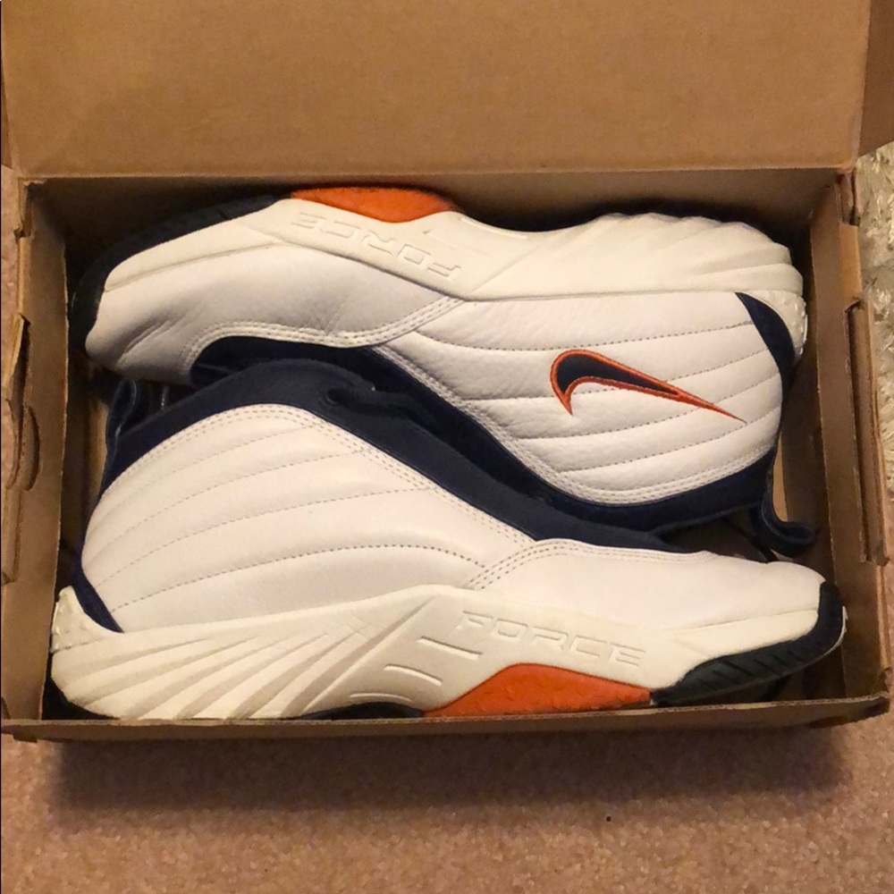 Men’s Nike shoes.